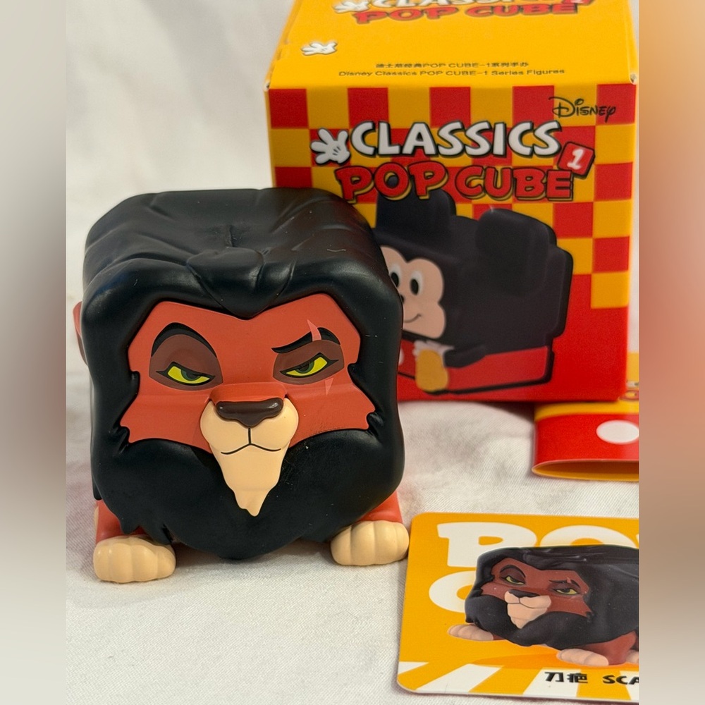 Pop Mart Disney Classics Pop Cube - Scar